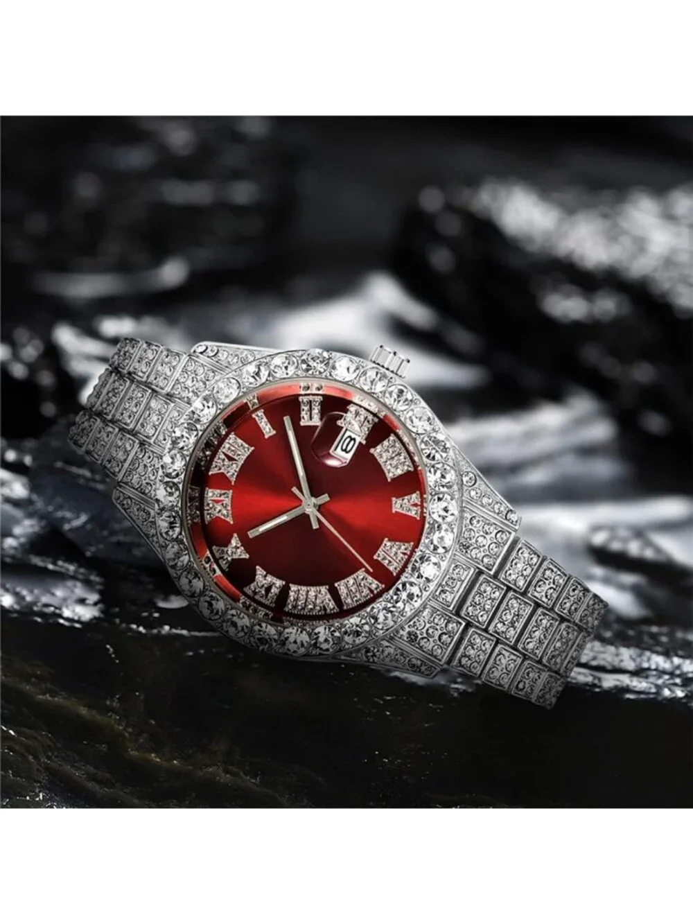Stylish Men's Diamond Crystal Bracelet Watch - Quartz Analog Fashion Timepiece